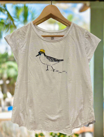sandpiper in bucket hat on t-shirt